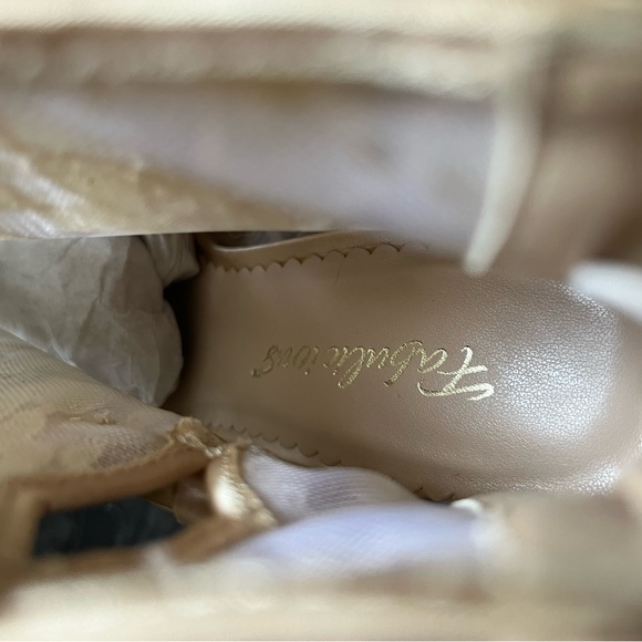 Heels - Picture 6 of 8